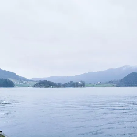 Three Bedroom Holiday In Erfjord 度假居 *