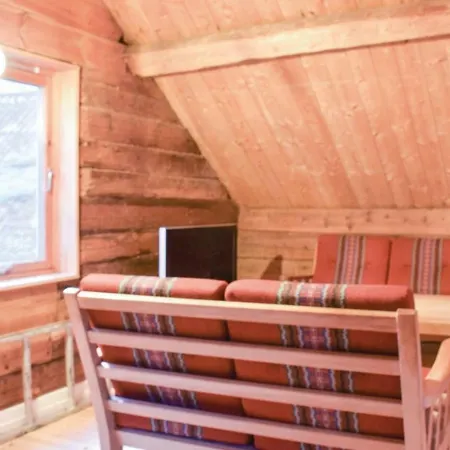 Three Bedroom Holiday In Erfjord *